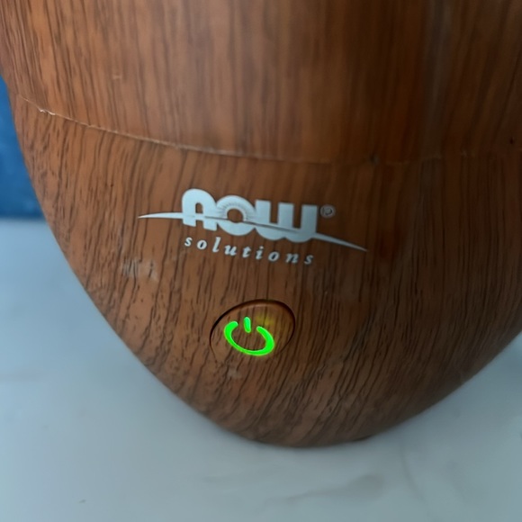 Now Solutions Ultrasonic Diffuser EO Mist Faux Wood Design - Picture 7 of 12